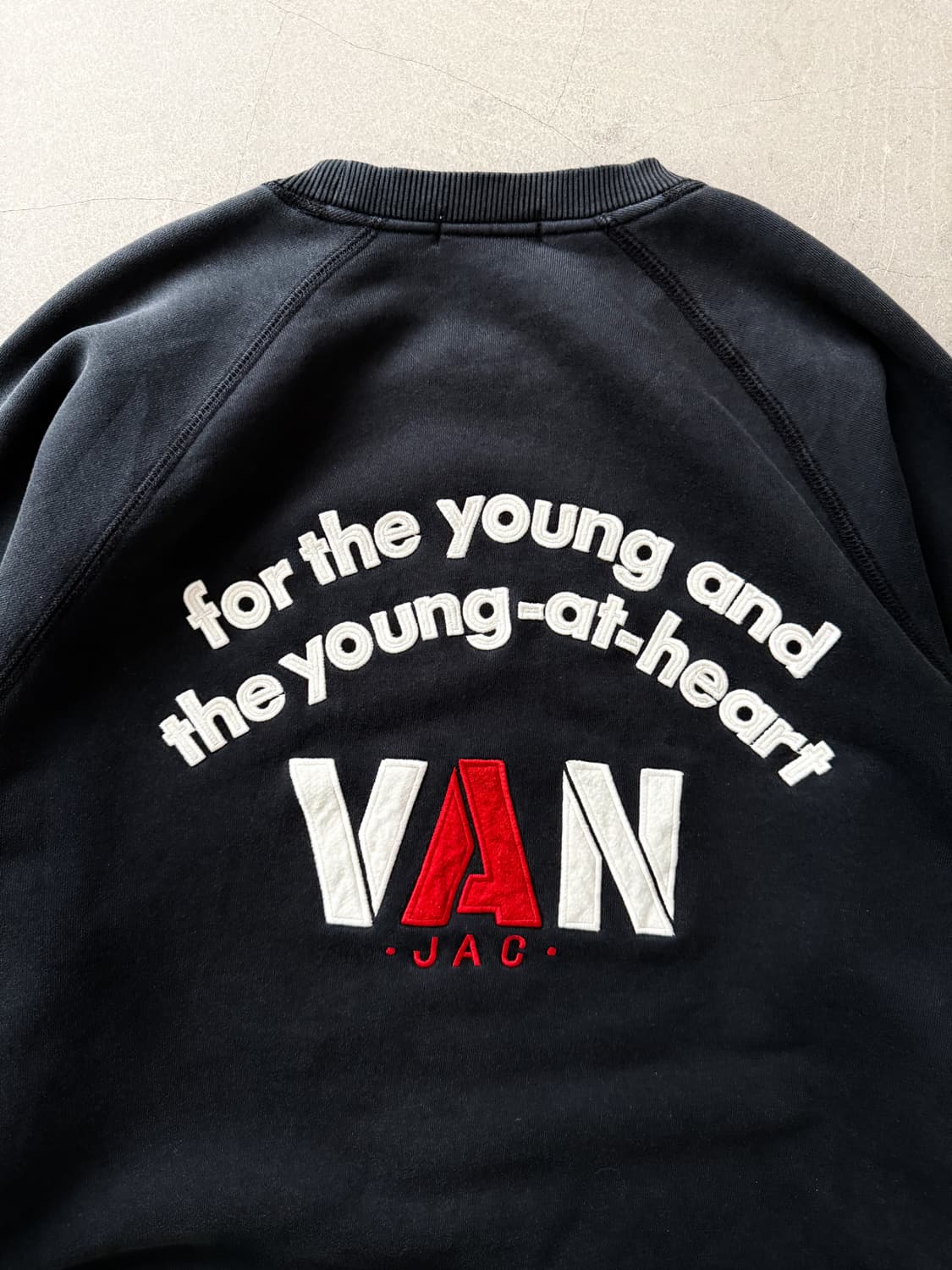 Vintage VAN Embroidery Sweatshirt 상품이미지5