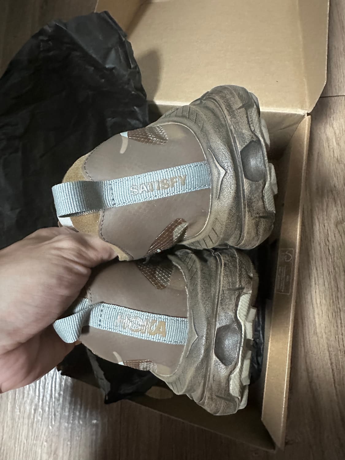 호카x새티스파이 마파테 스피드4 라이트러버 275 상품이미지5