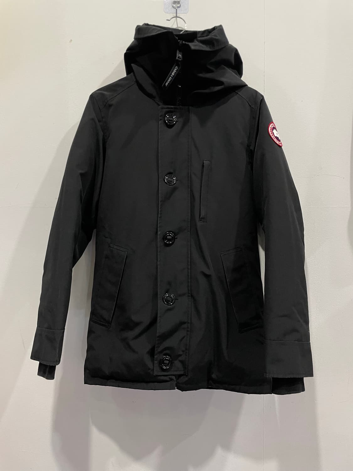 캐나다구스 사토 파카 논퍼 블랙 패딩 XS 정품 상품이미지1