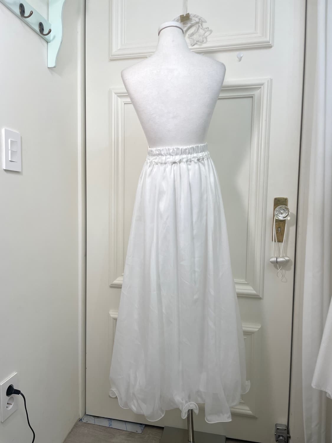 snow white shirring ruffle banding long 상품이미지2