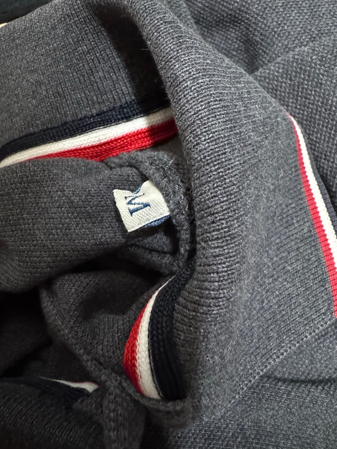 M 몽클레어 긴팔 카라티 상품이미지8