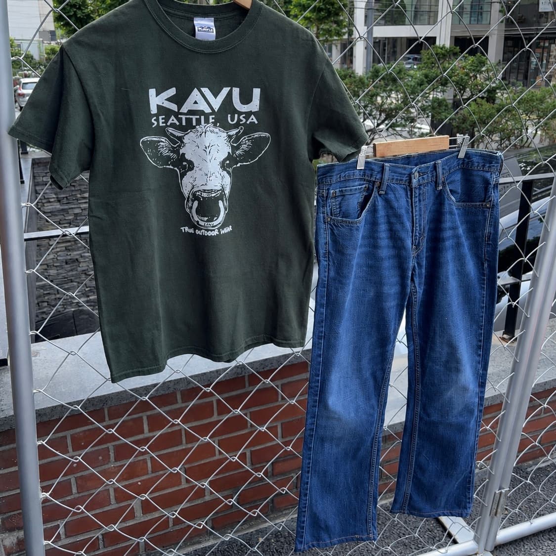 카부 KAVU 시애틀 소 그래픽 티셔츠  상품이미지2