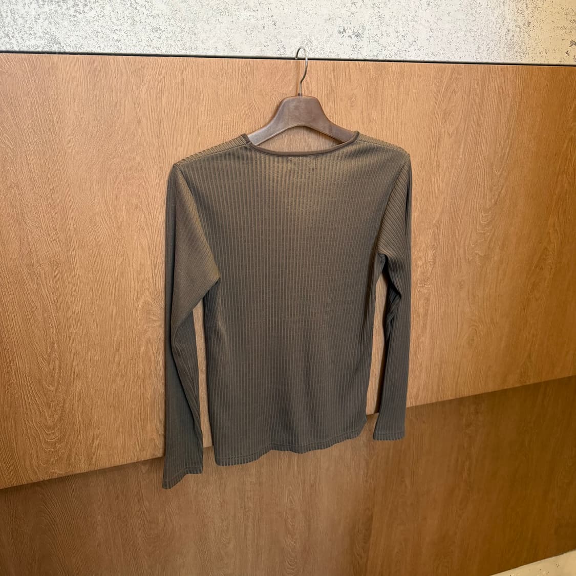 빈티지 브이넥 롱슬리브 골지 티셔츠 사이드 슬릿 디테일 카키 브라운 상품이미지6