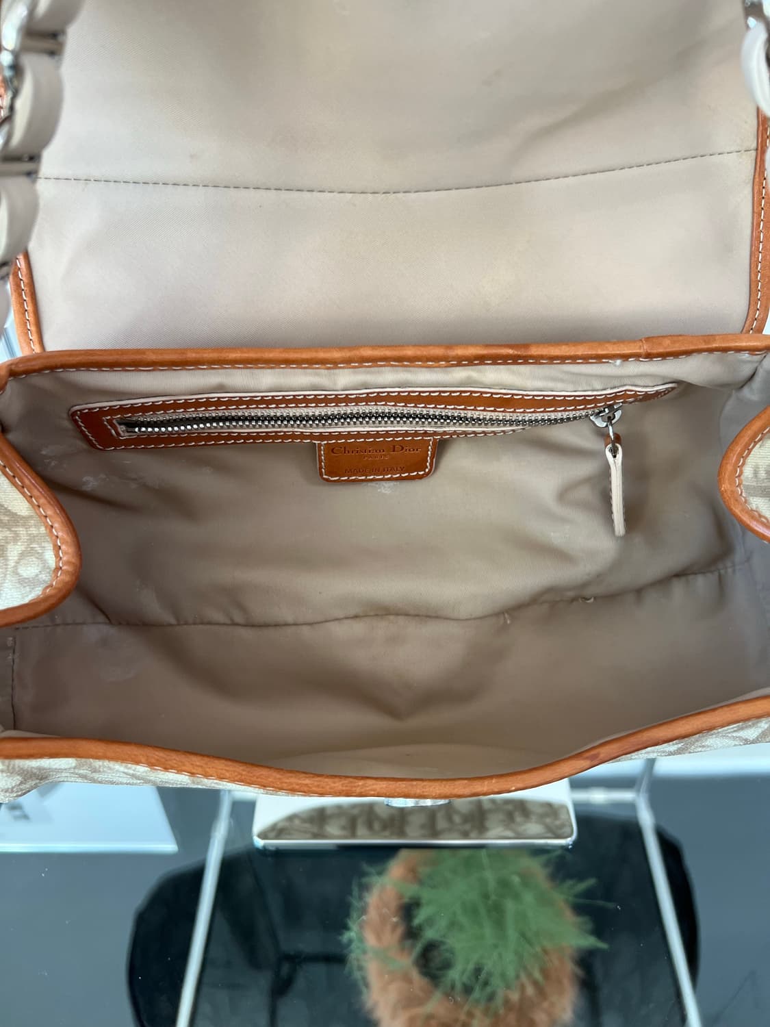 디올 로맨티크 트로터 하트 참 숄더백 상품이미지7