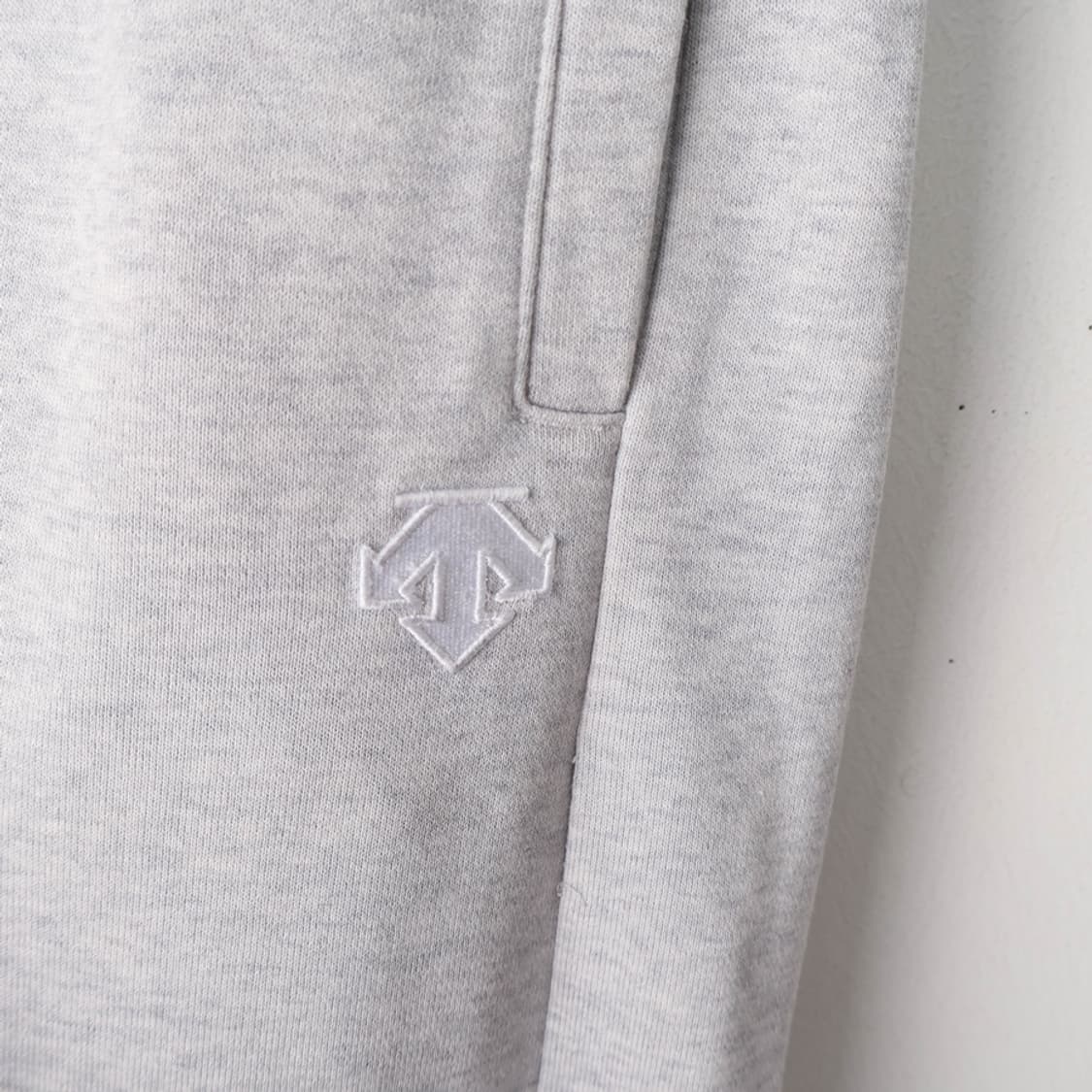 31/데상트 스웻팬츠 상품이미지4