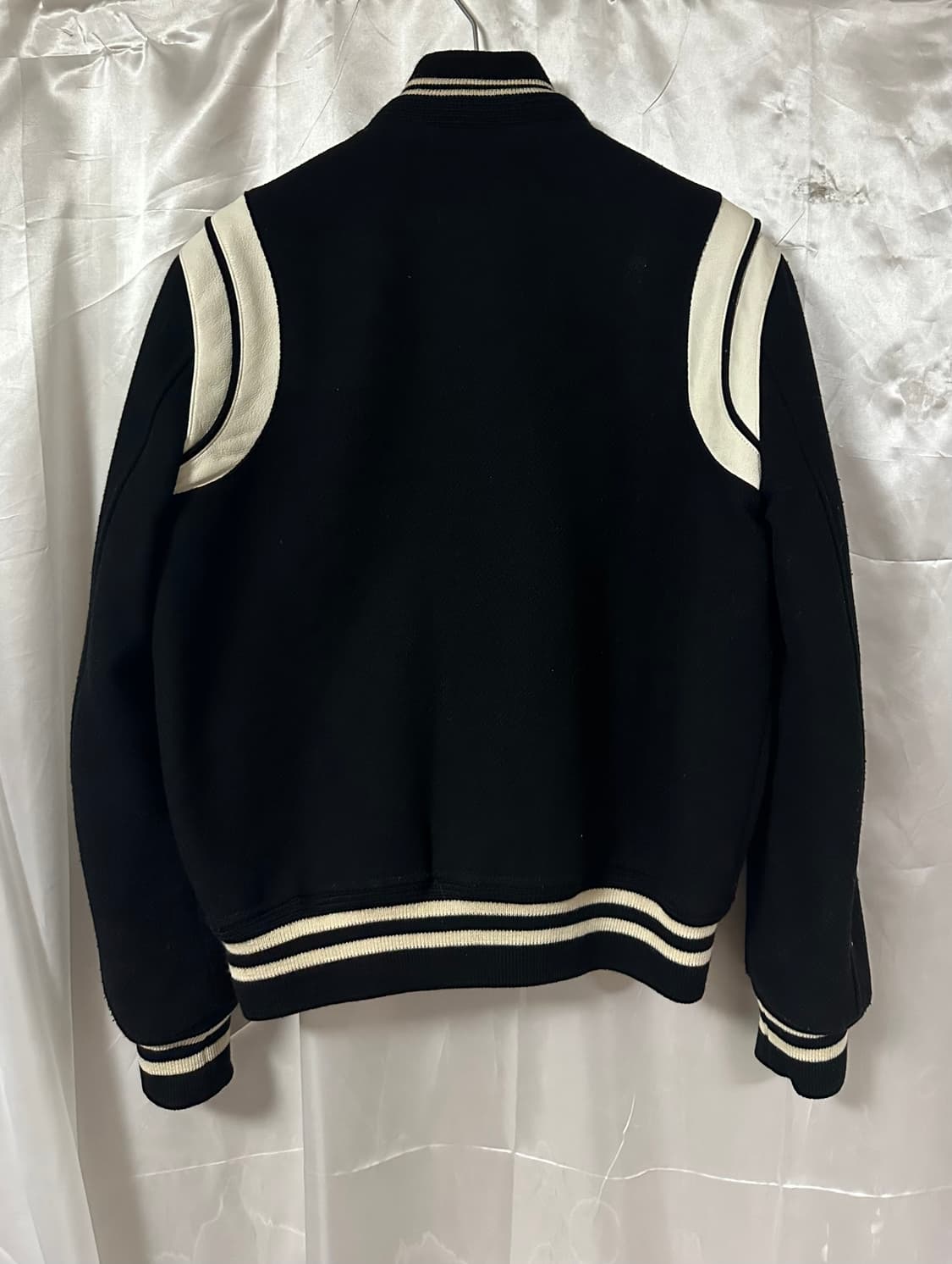 생로랑 테디 자켓 검흰 46 상품이미지2