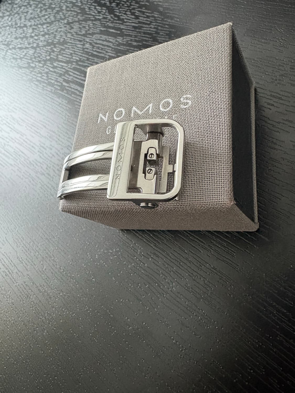 정품 노모스 디버클 18mm 상품이미지3