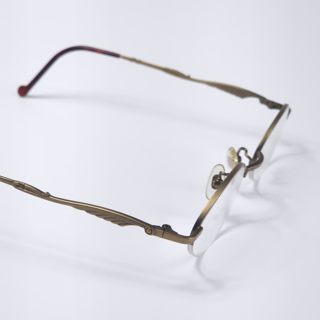 24K 도금 90년도 이태리 디자인 긱시크 오벌형 빈티지 반무테 안경 상품이미지6