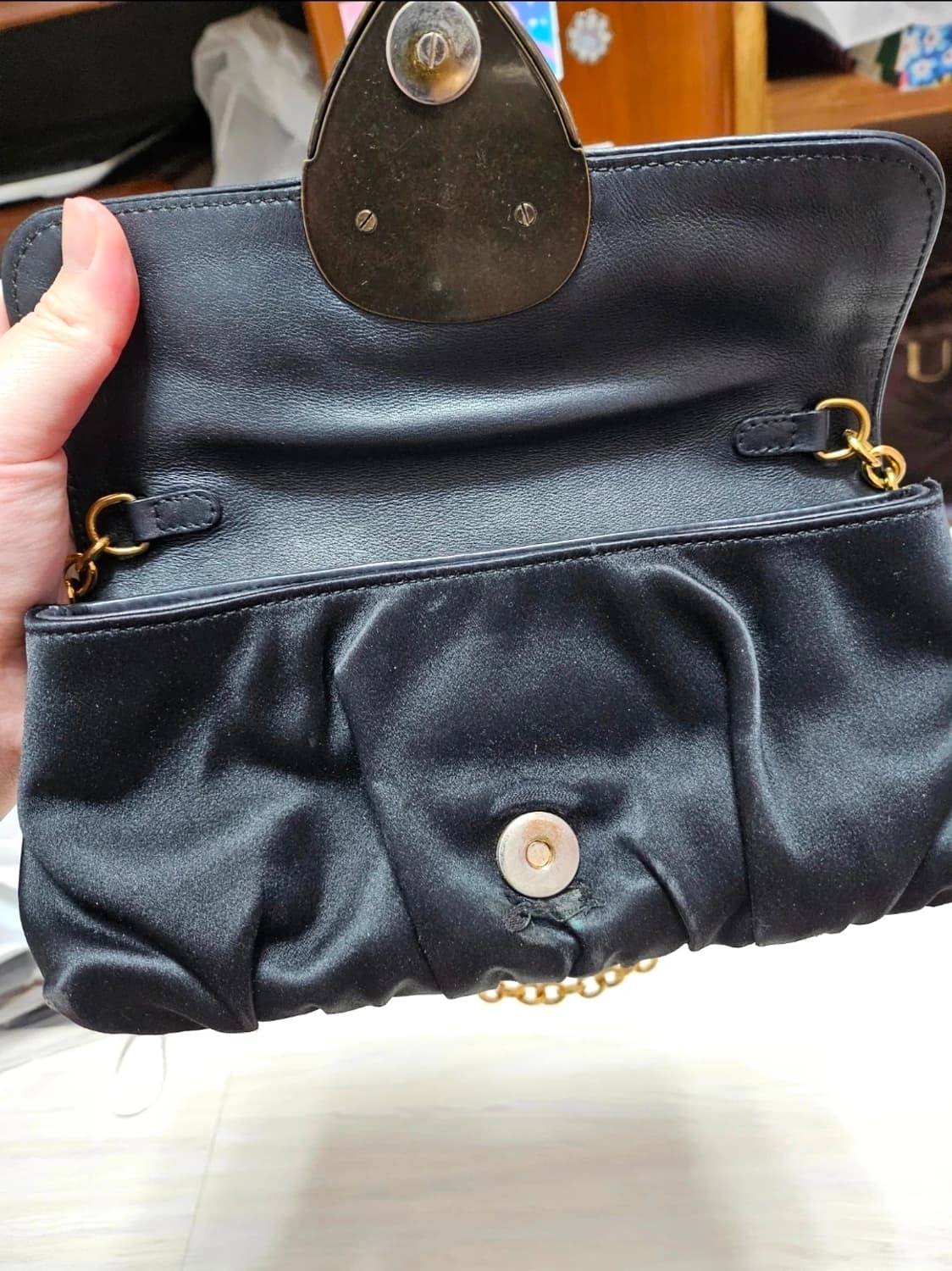 정품) 구찌 블랙 하트 체인 미니 클러치겸 토트백 판매합니다 상품이미지9