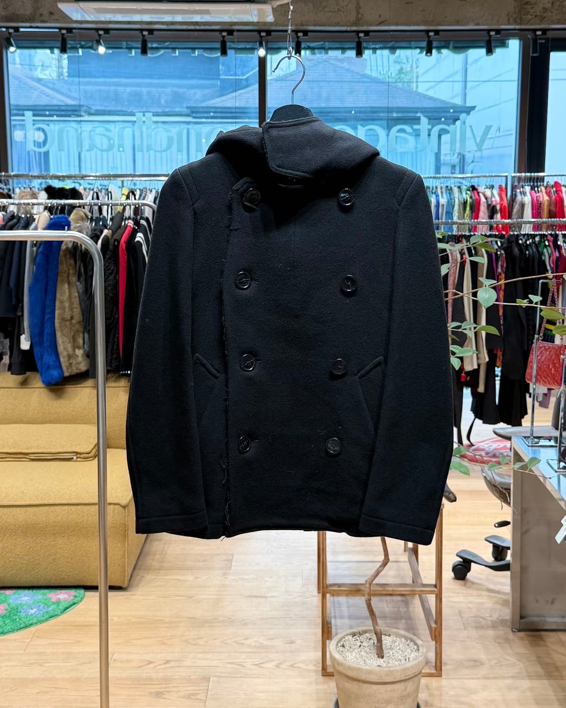 주카 블랙 더블 브레스티드 울 후드 코트 상품이미지1