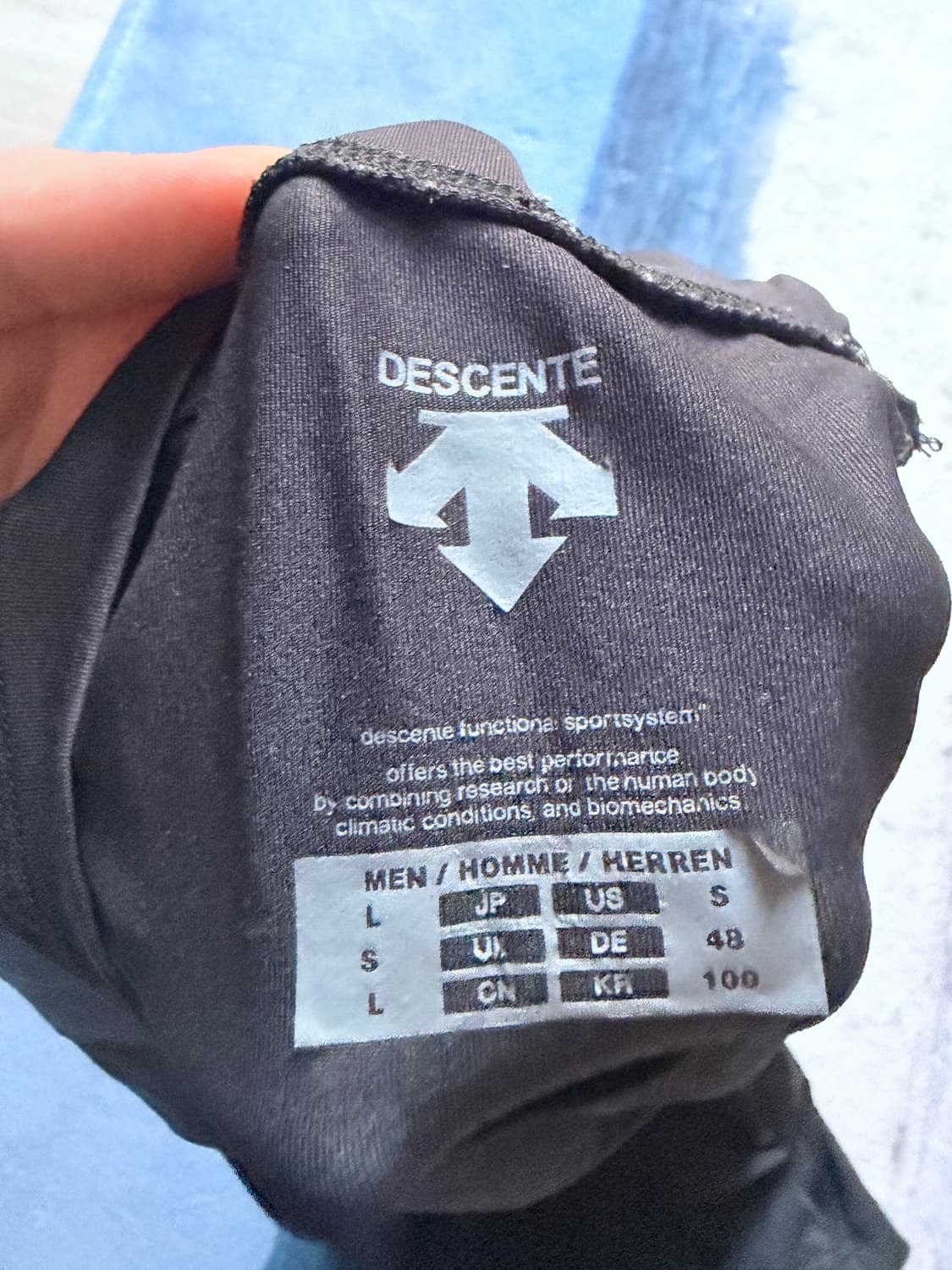 데상트 컴피티션 100 상품이미지2