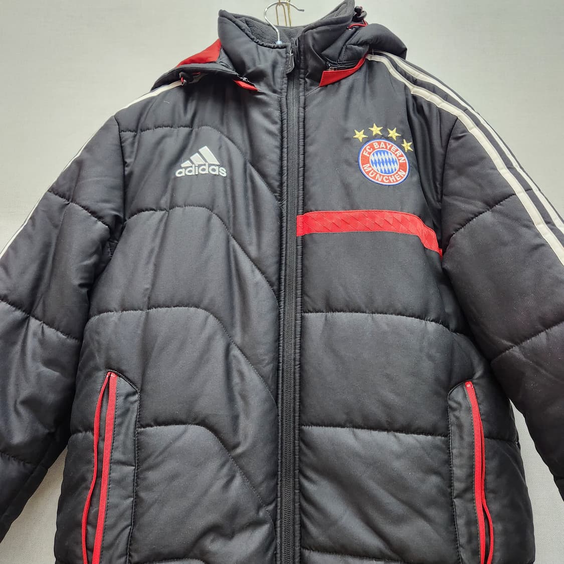 아디다스 바이에른 뮌헨로고 후드 패딩 95(L)남여공용 상품이미지2