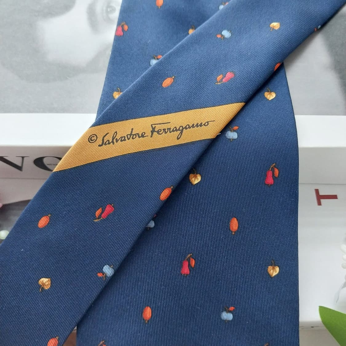 살바토레 페라가모 실크 패턴 넥타이 9.7cm A+등급 K2026 상품이미지4