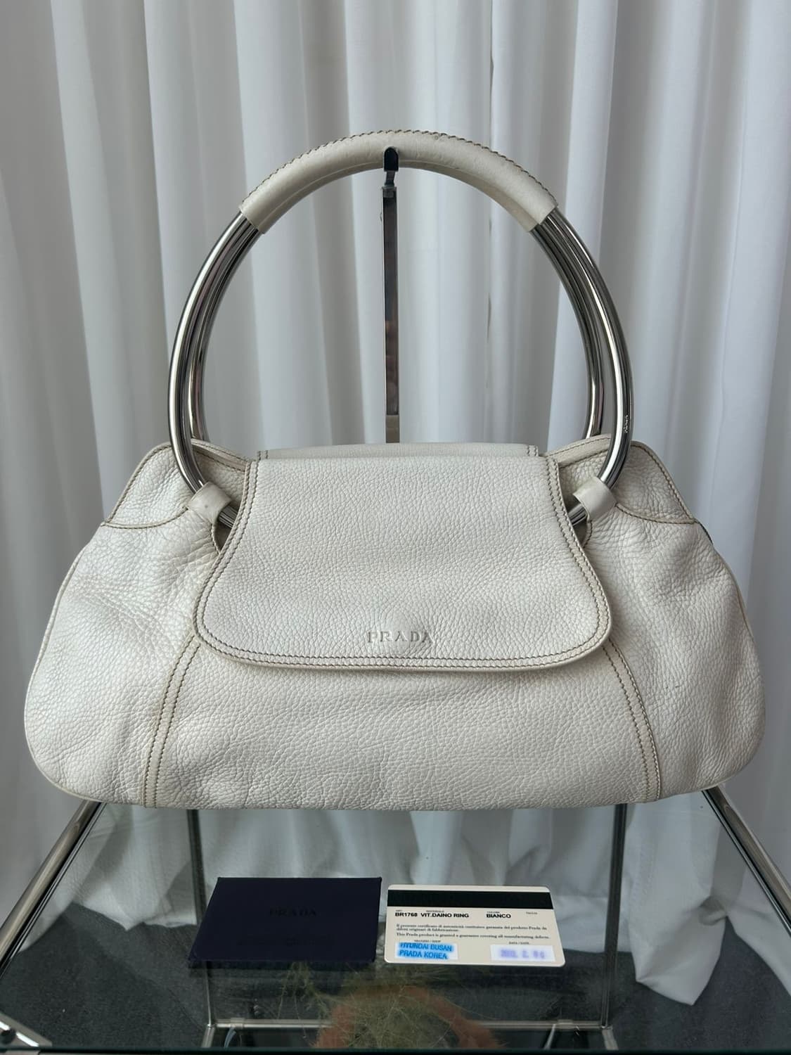 프라다 SS2003 메탈 바 비텔로 다이노 레더 링 백 상품이미지3