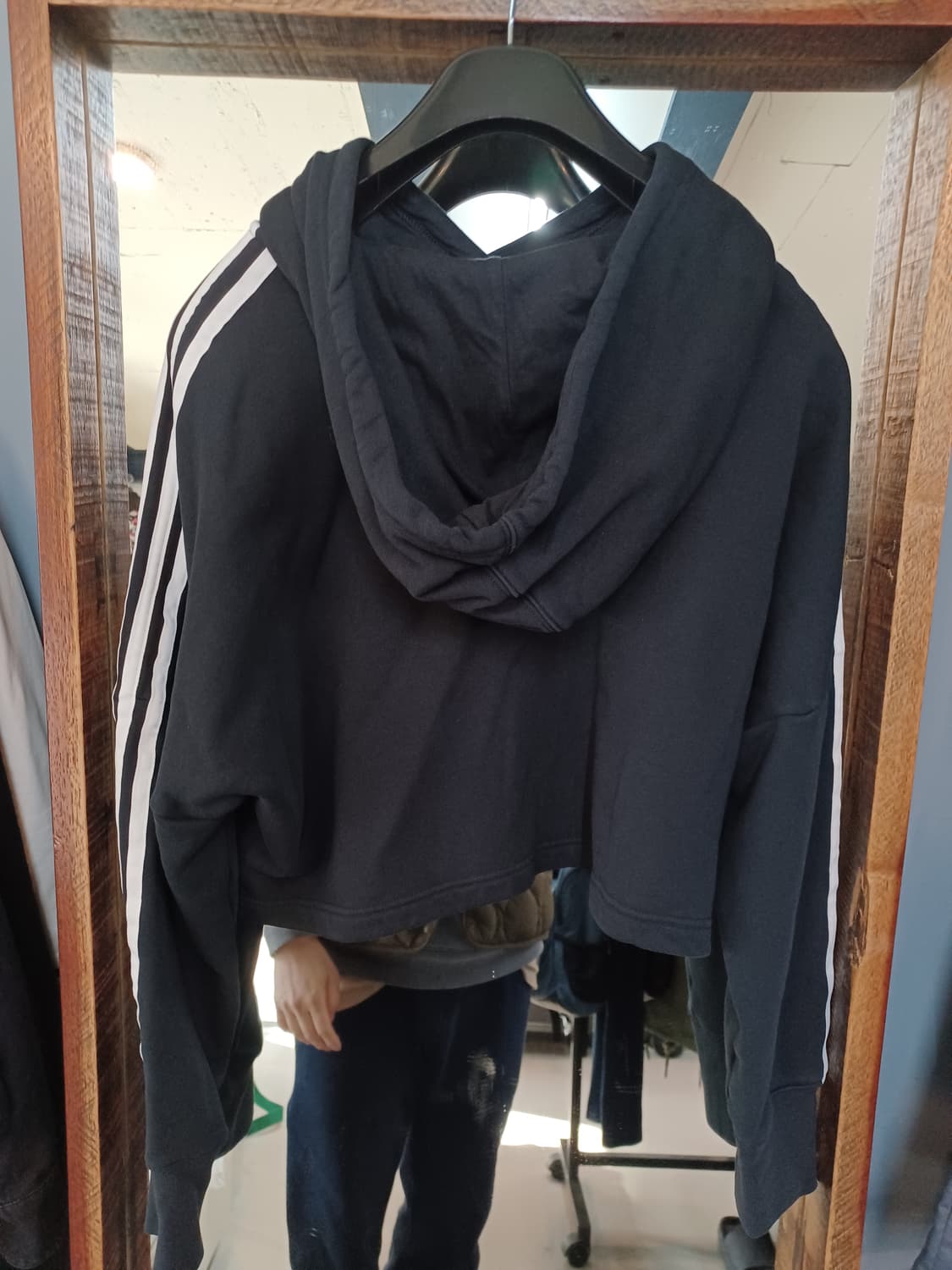 아디다스 크롭 트랙 후드티 xs 상품이미지2