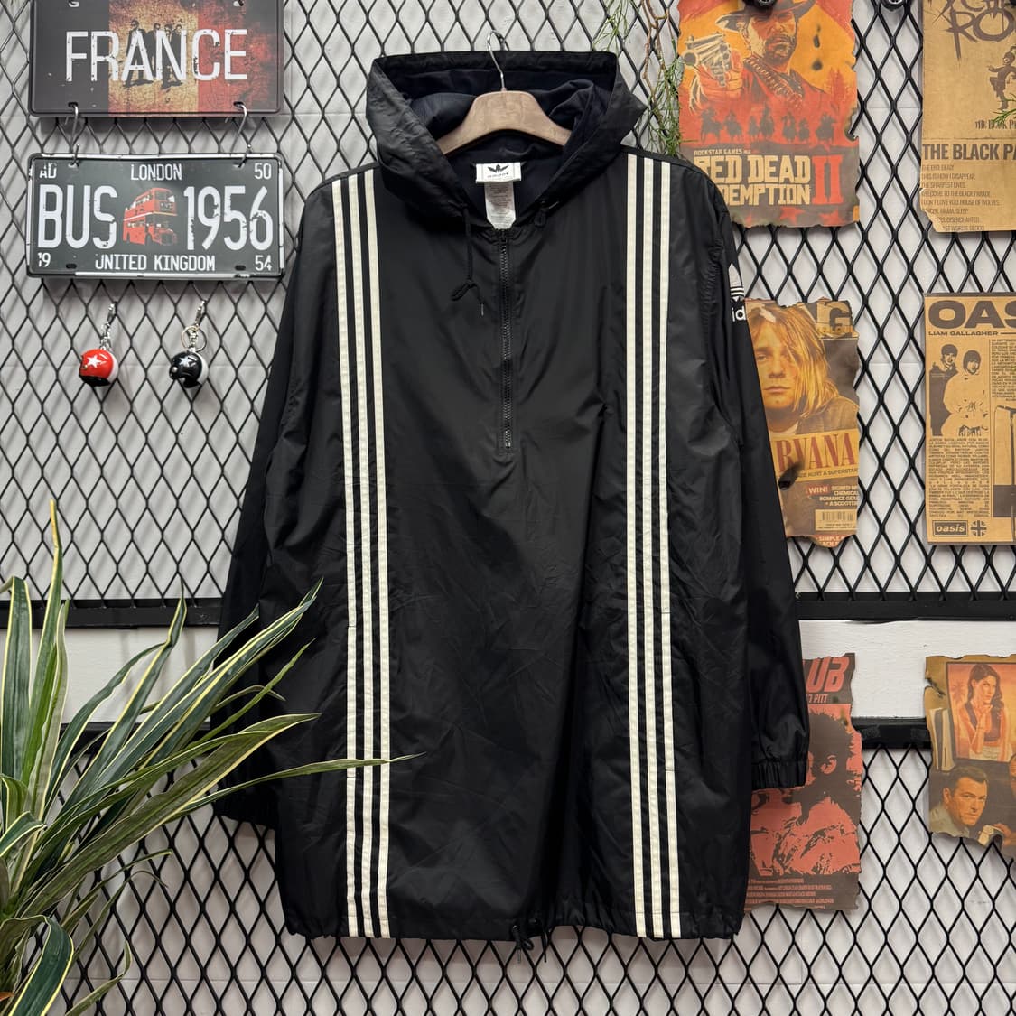 아디다스 롱파카 전면 삼선 스트라이프 포인트 블랙 화이트 상품이미지1