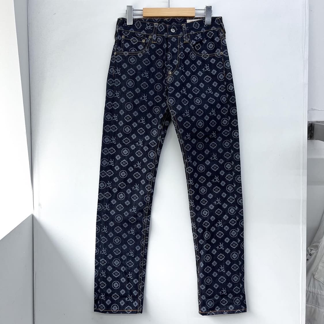 에비수 제팬 다이콕 모노그램 데님 팬츠 상품이미지3