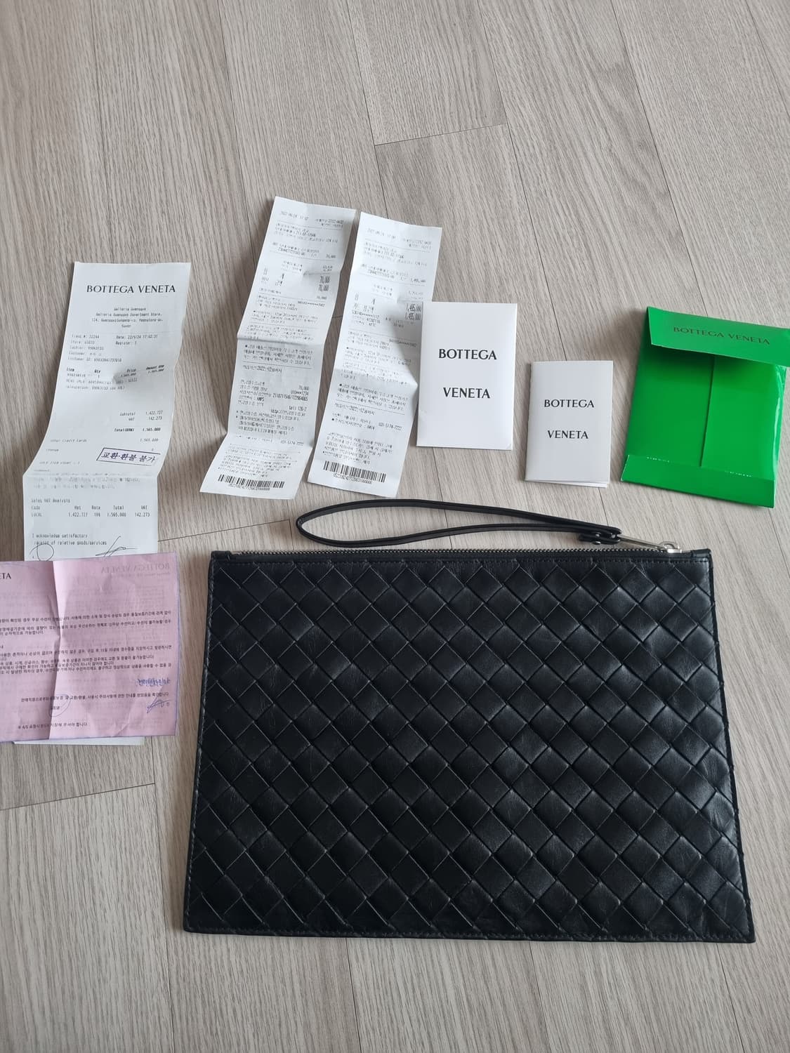 보테가 클러치  국내백화점 정품  영수증 포함 상품이미지1