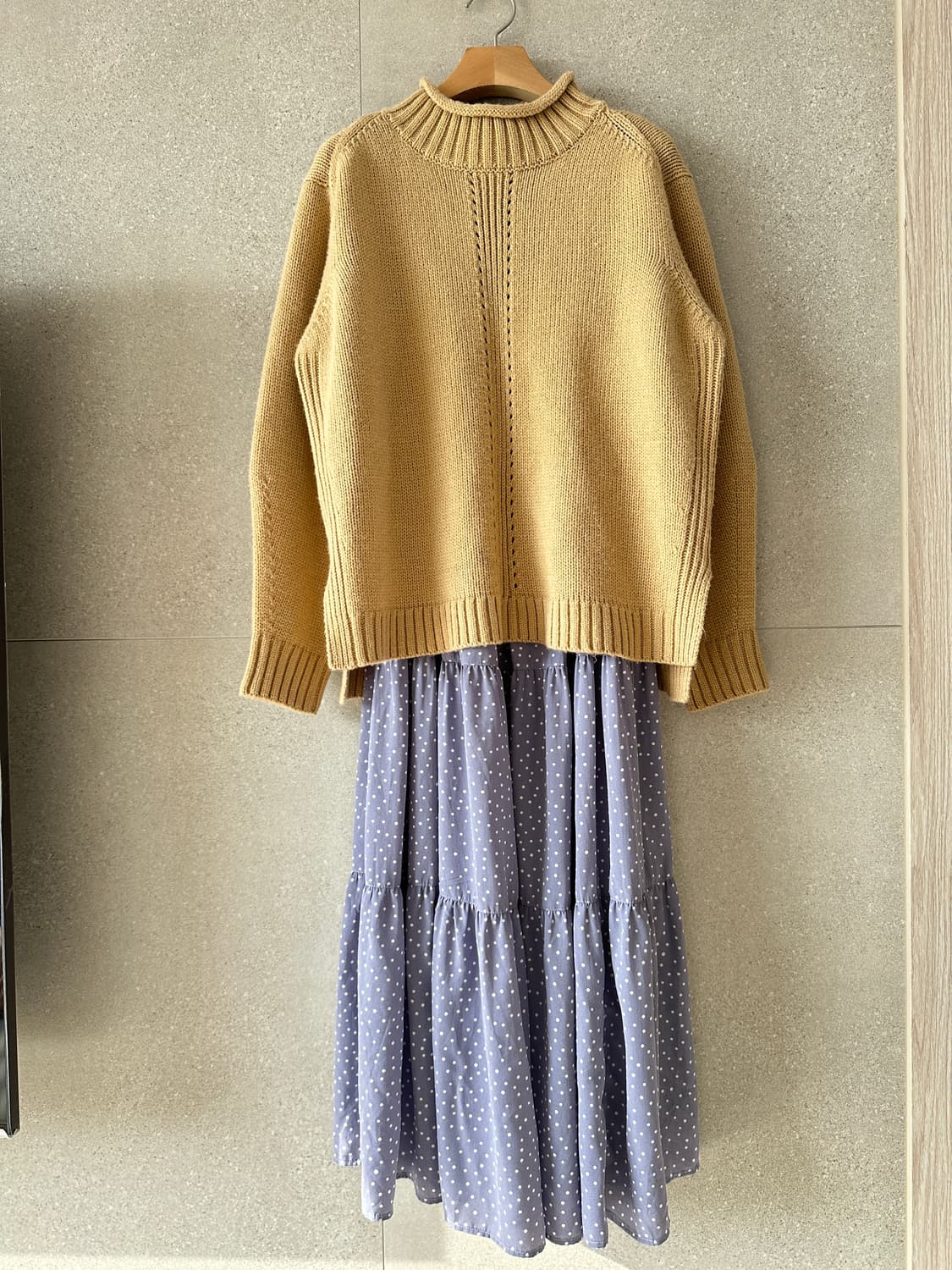 나이스클랍 등리본 오프숄더 연보라 땡땡이 롱 원피스 휴 상품이미지7