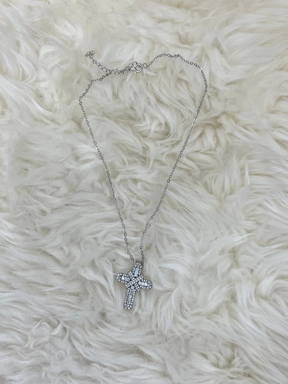 큐빅 십자가 네크리스 상품이미지2