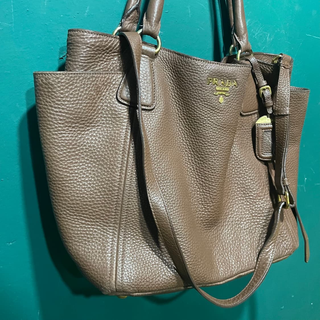 프라다 비텔로 가죽 숄더크로스백 상품이미지4