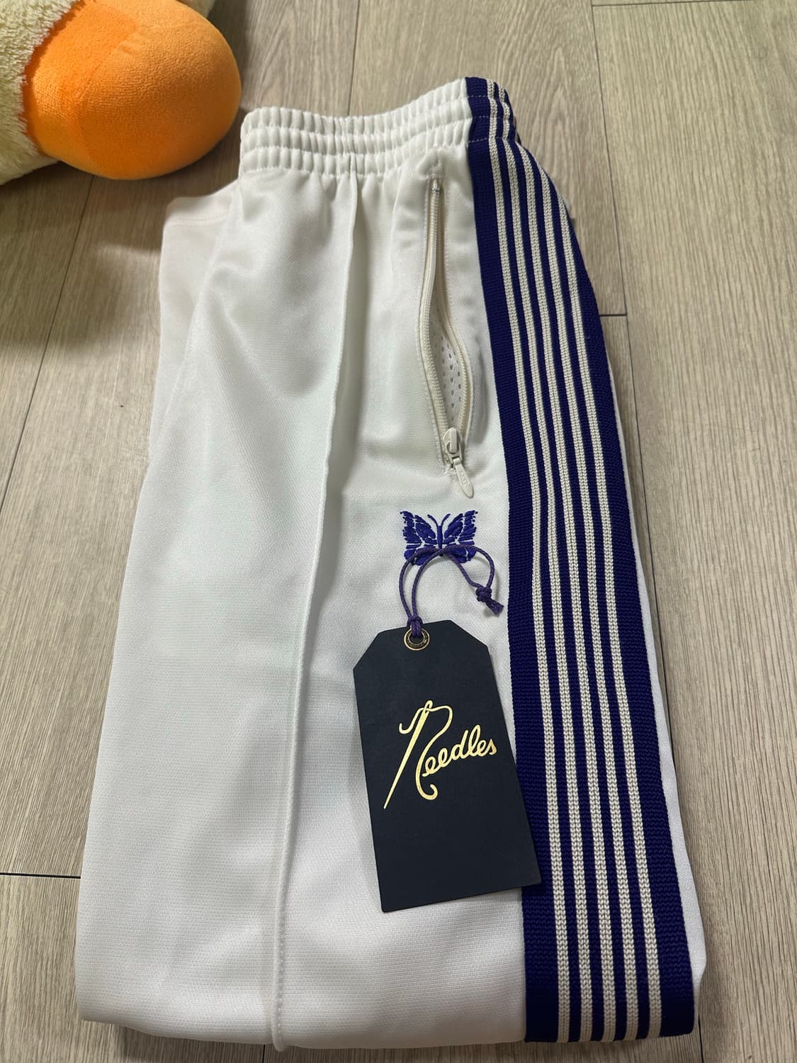 니들스 스트래이트 크림 S 상품이미지1