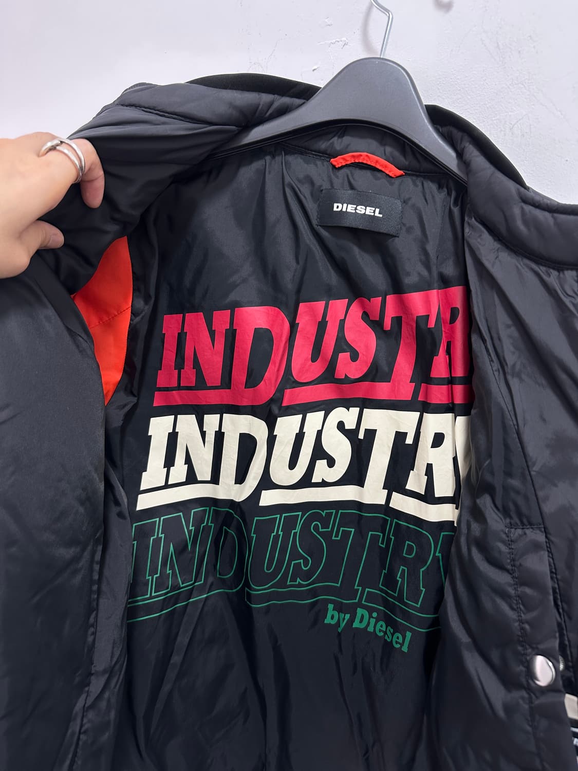 Diesel black puffer jacket 상품이미지8