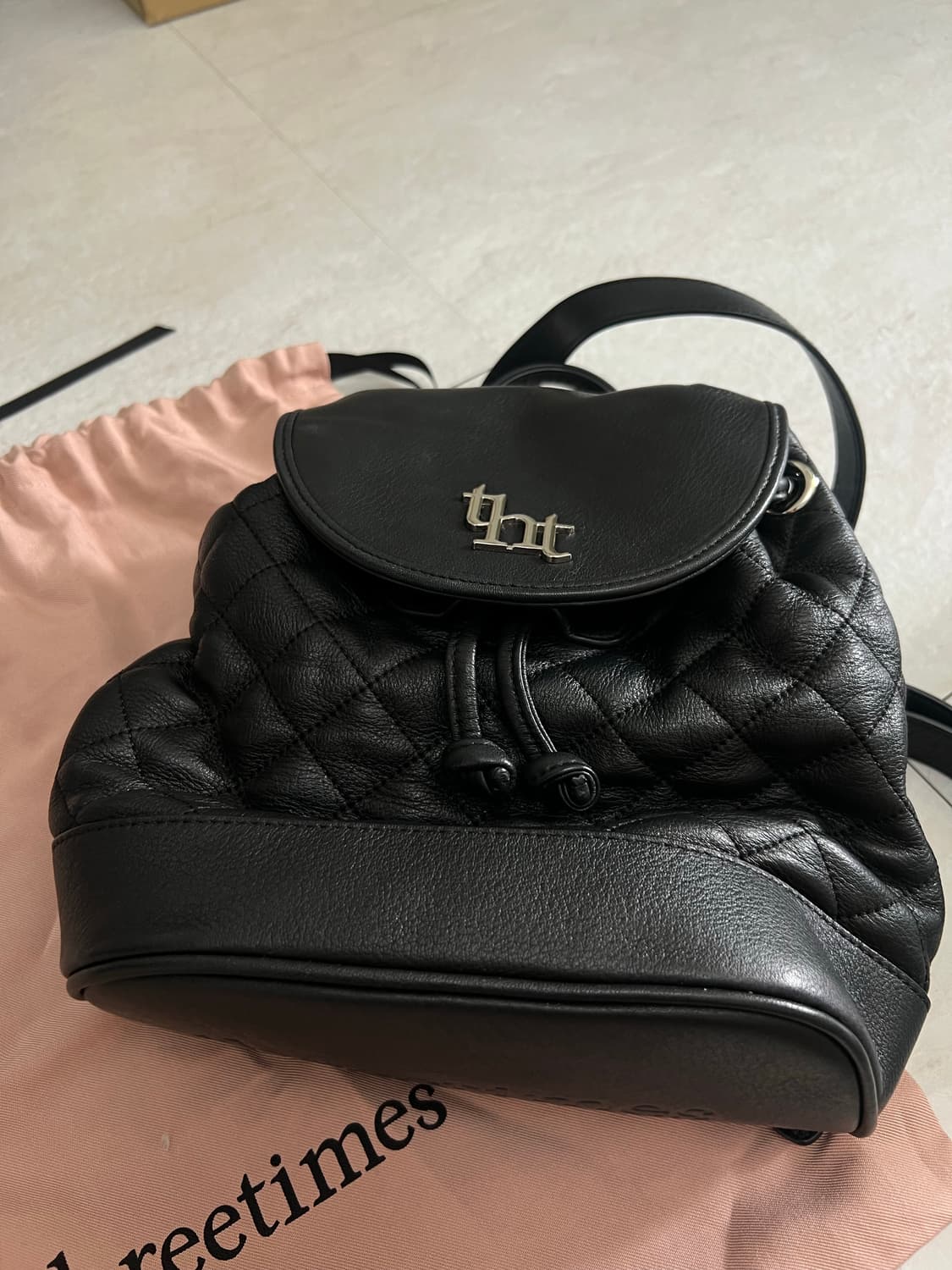 쓰리타임즈 아콘 퀼티드 백팩(블랙) 상품이미지6