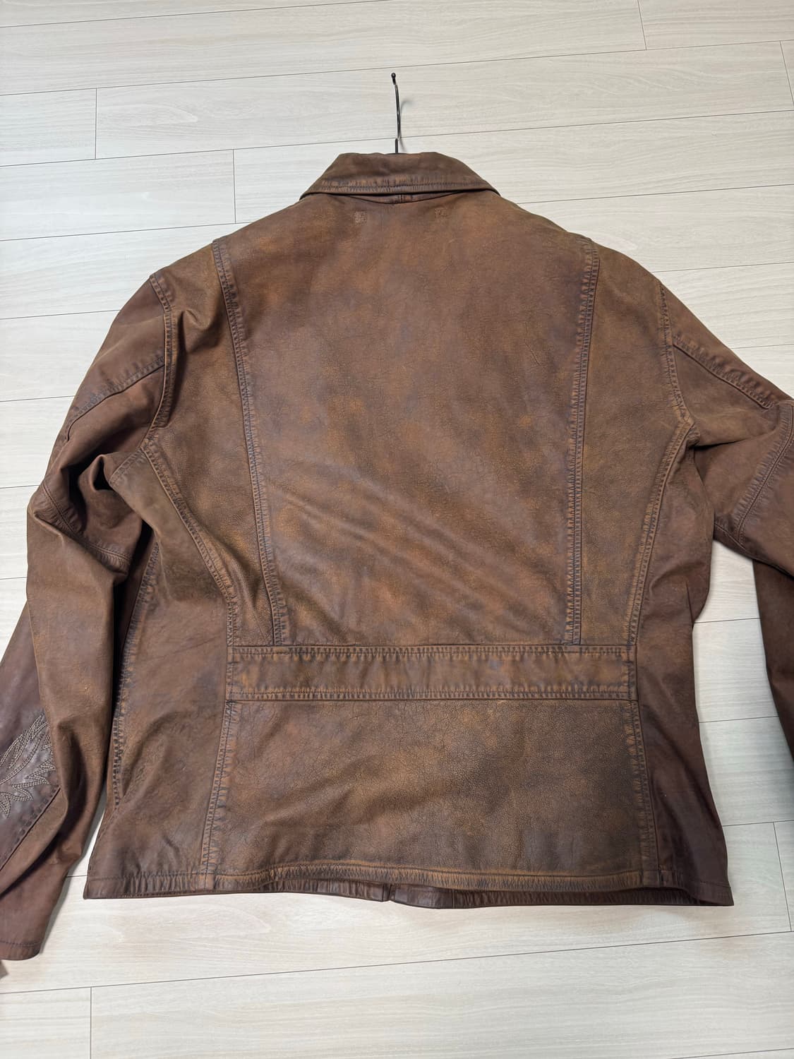 더블알엘 임브로이드 가죽자켓 XL사이즈 새상품 판매합니다. 상품이미지10