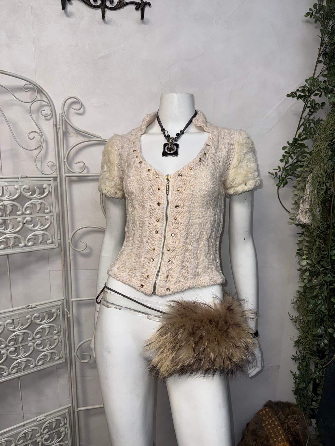 Ivory fur cubic sleeve half knit zipup 상품이미지1