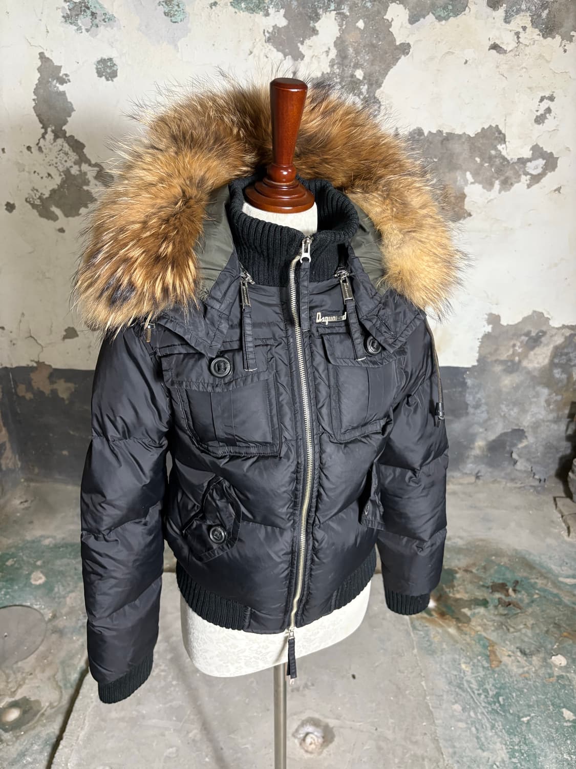 디스퀘어드 라쿤퍼 패딩 상품이미지1