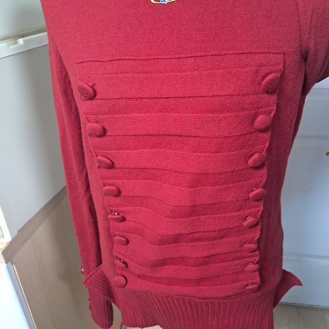 비비안웨스트우드 정품 레드 버튼 장식 니트 S사이즈(상태상급) 상품이미지7