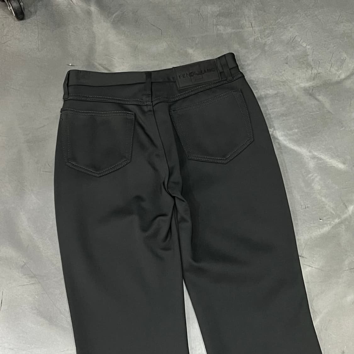  펜디 아카이브 슬림핏 팬츠 y14474 상품이미지5