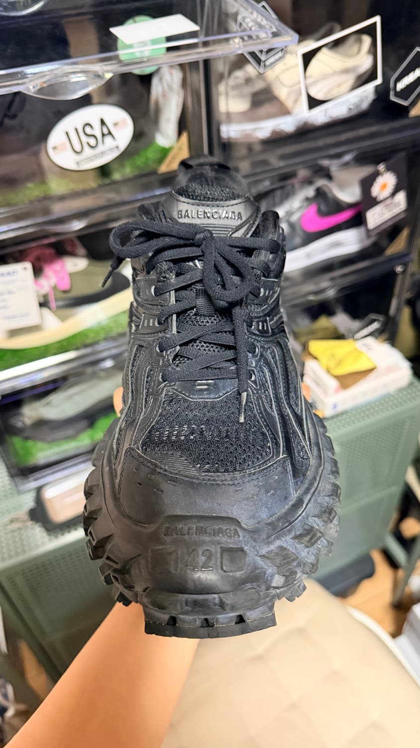 발렌시아가 디펜더 42 상품이미지9