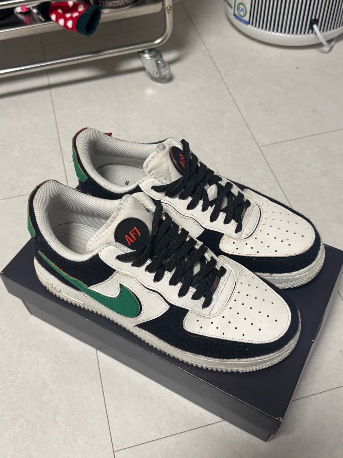 나이키 코스믹클레이 팔아요 상품이미지1