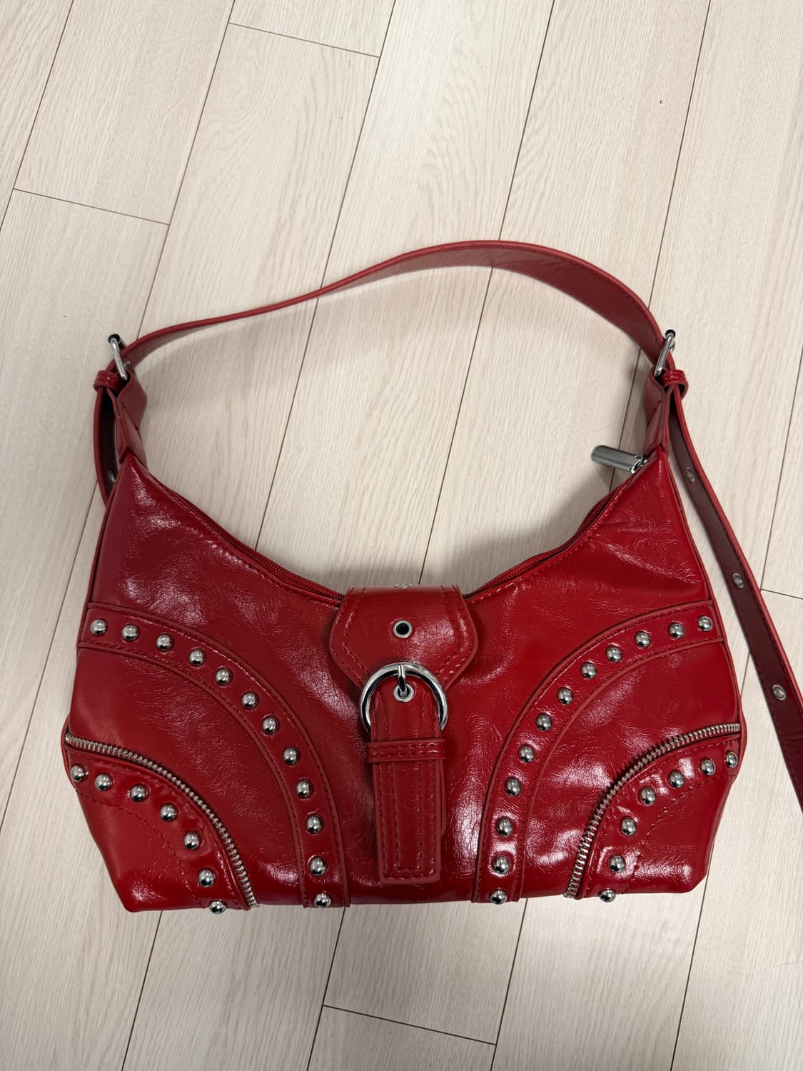 일본 시부야109 구매 레드 스터드 버클 숄더백 상품이미지1