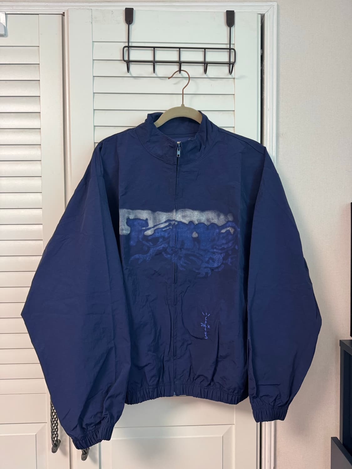 트래비스 스캇 캑터스 잭 × 프라그먼트 × 나이키 도쿄 윈드브레이커 집업 상품이미지1