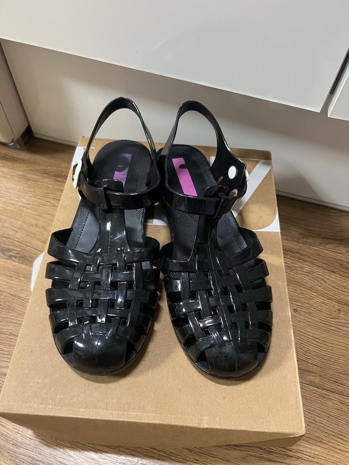 블랙 젤리 샌들 245 상품이미지3