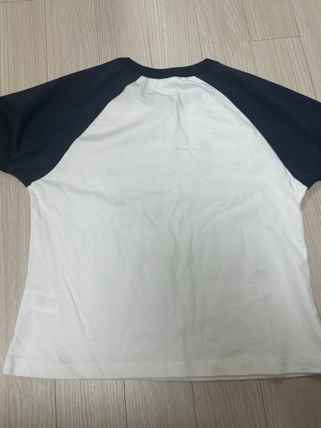 오헤시오 APPLE RAGLAN T-SHIRT, WHITE 상품이미지5