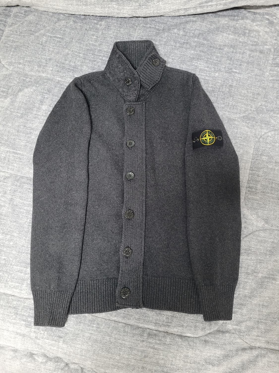 스톤아일랜드 램스울 울니트 가디건 다크그레이 상품이미지1