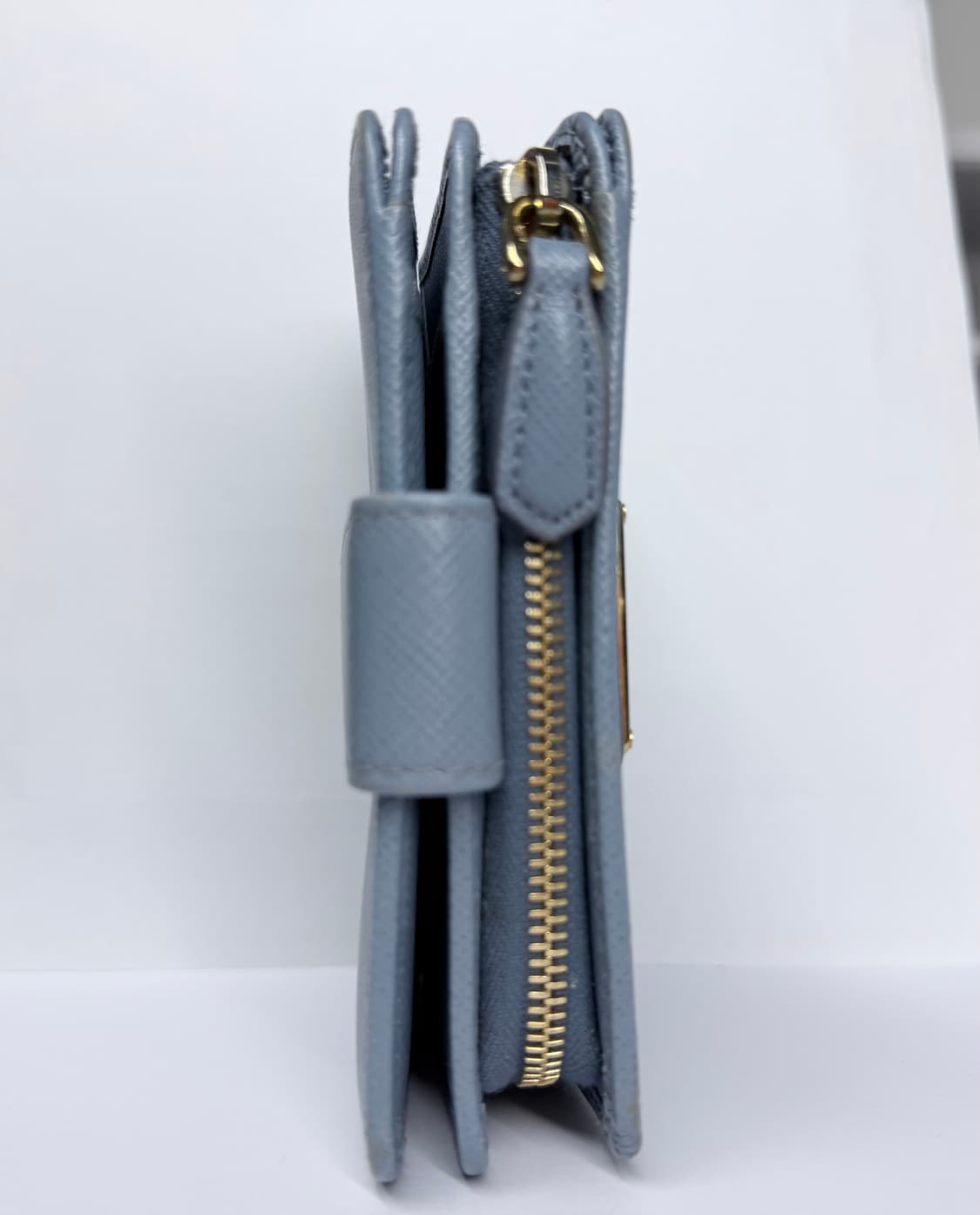 [정품] 프라다 사피아노 스카이블루 지갑 상품이미지4