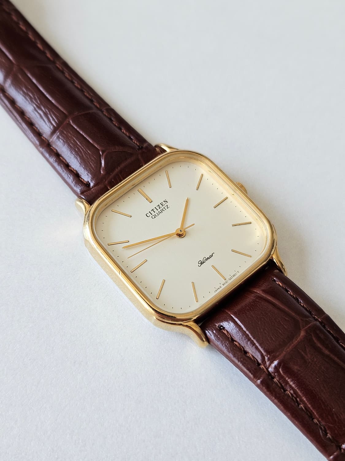 시티즌 호머 쿼츠 사각 스퀘어 금장 가죽 시계 상품이미지1