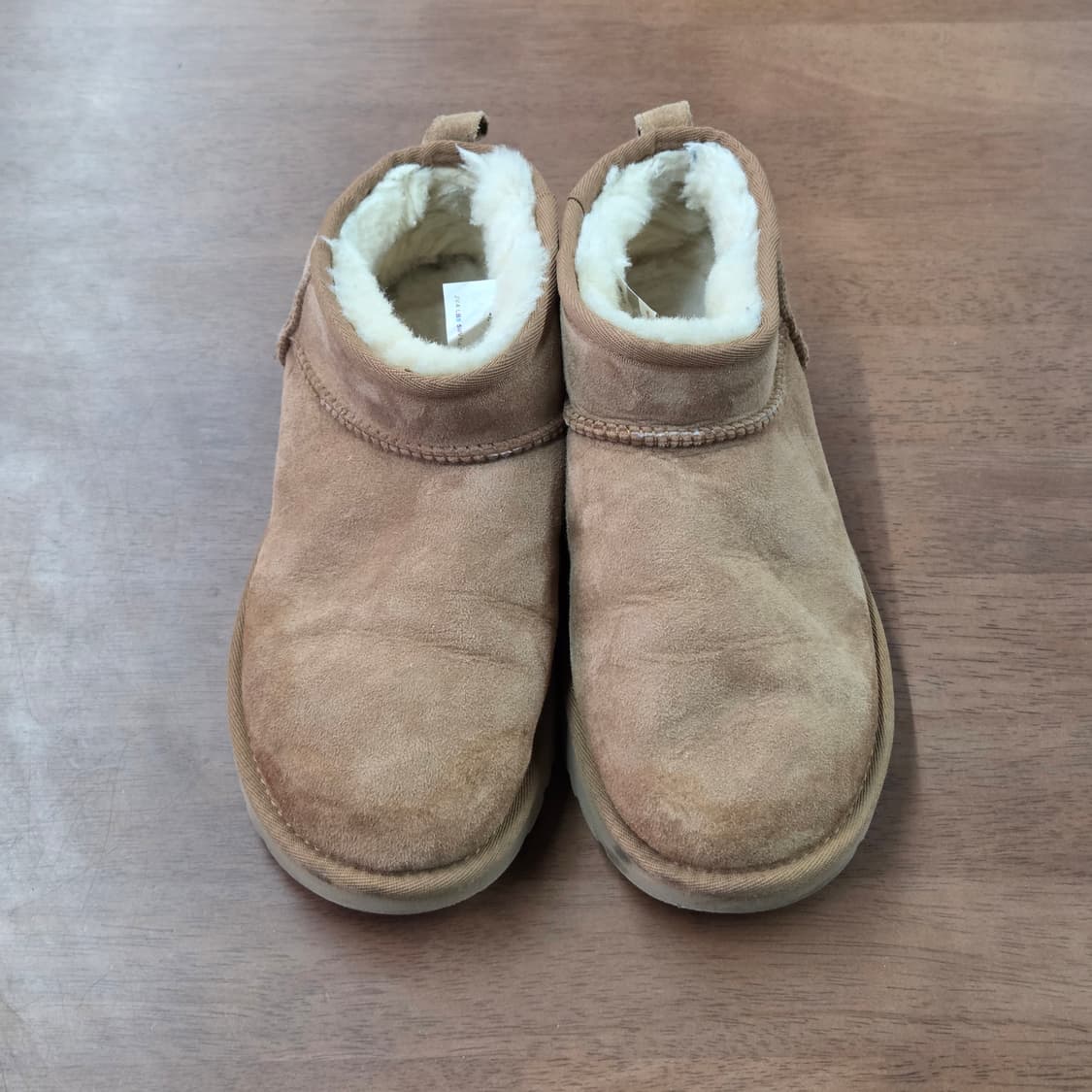 어그 클래식 울트라 미니 240 상품이미지1