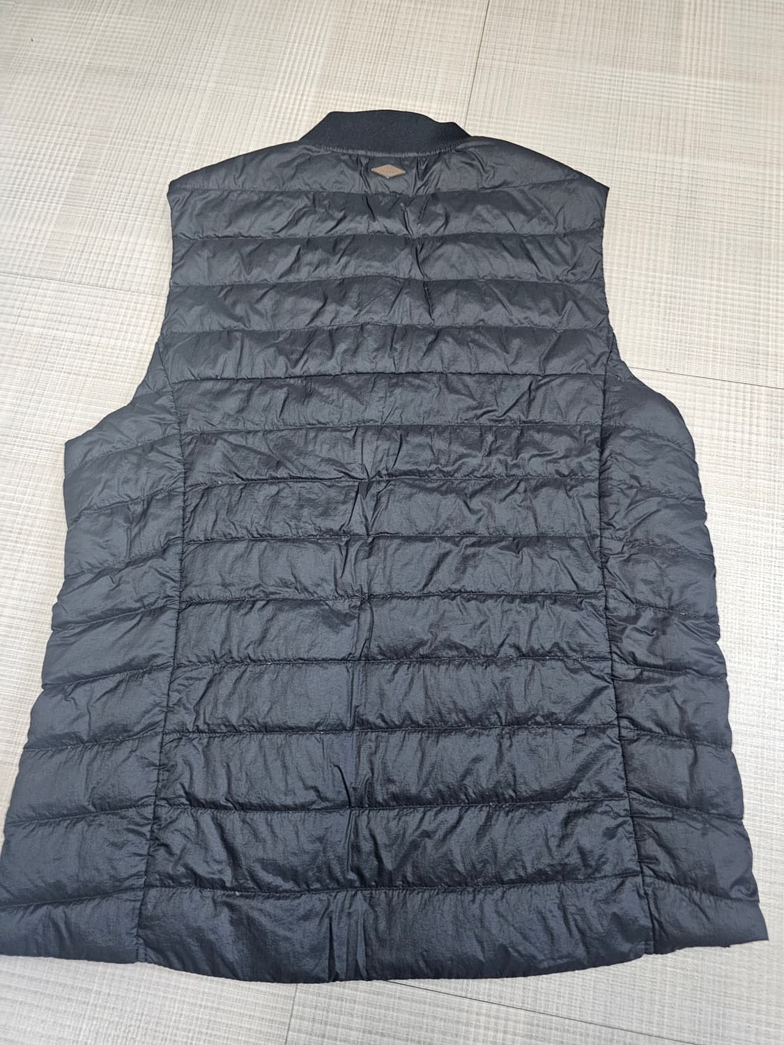 몽벨 구스다운 패딩 쪼끼 상품이미지6