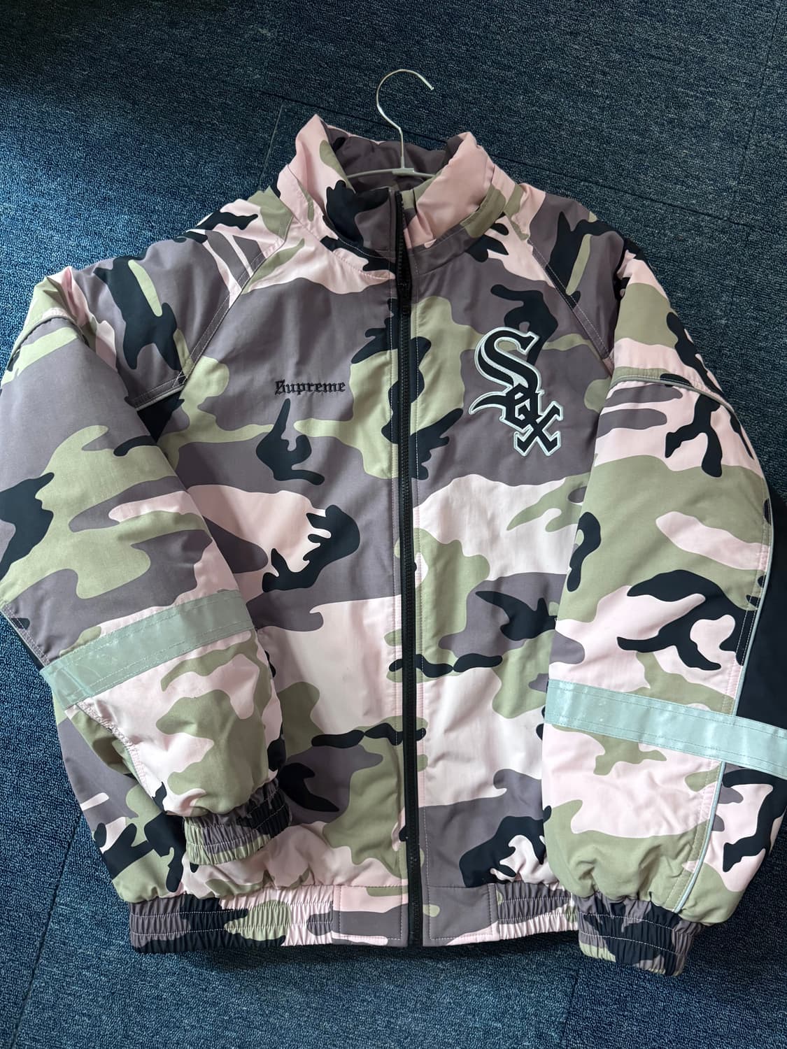슈프림 x 시카고 화이트 삭스 스타디움 자켓 핑크 카모 상품이미지2