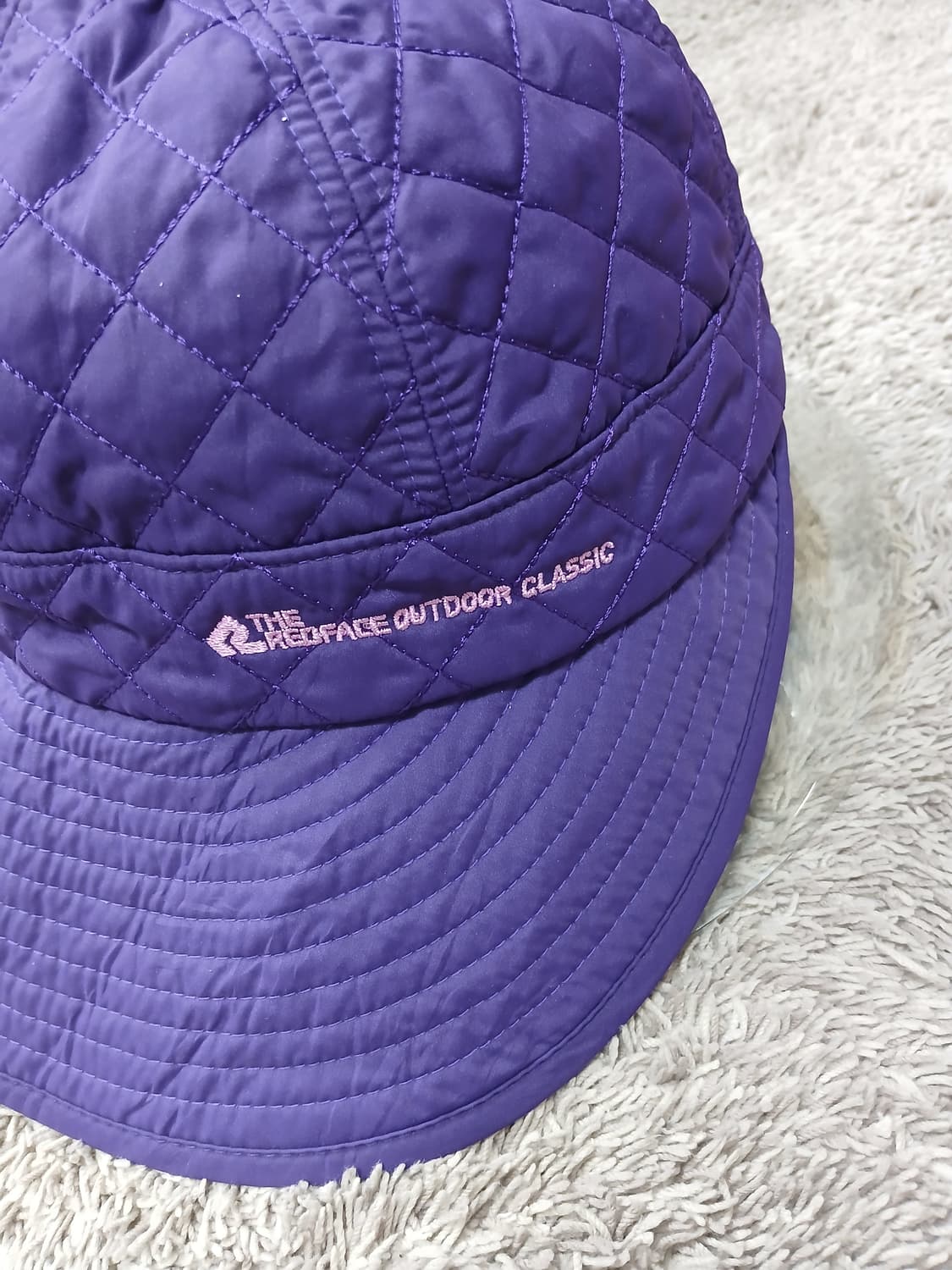 레드페이스 아웃도어 클래식 퀼팅캡 보라색 새제품 상품이미지2