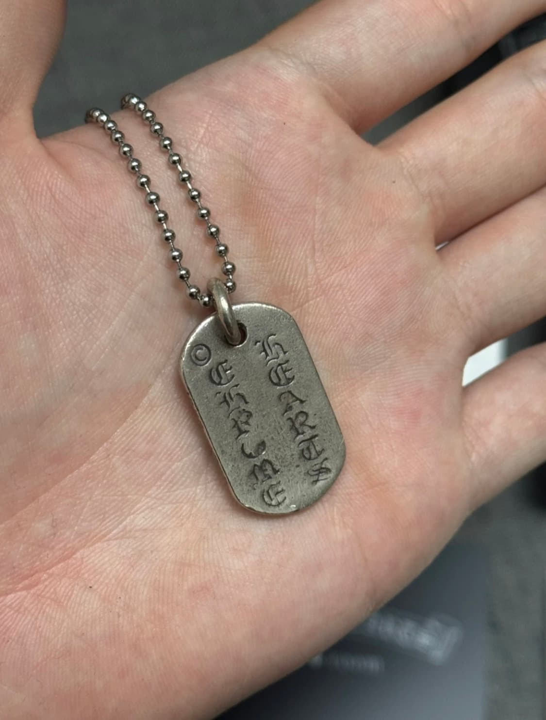 크롬하츠 레이즈드 세메터리 도그택 펜던트 목걸이 상품이미지3