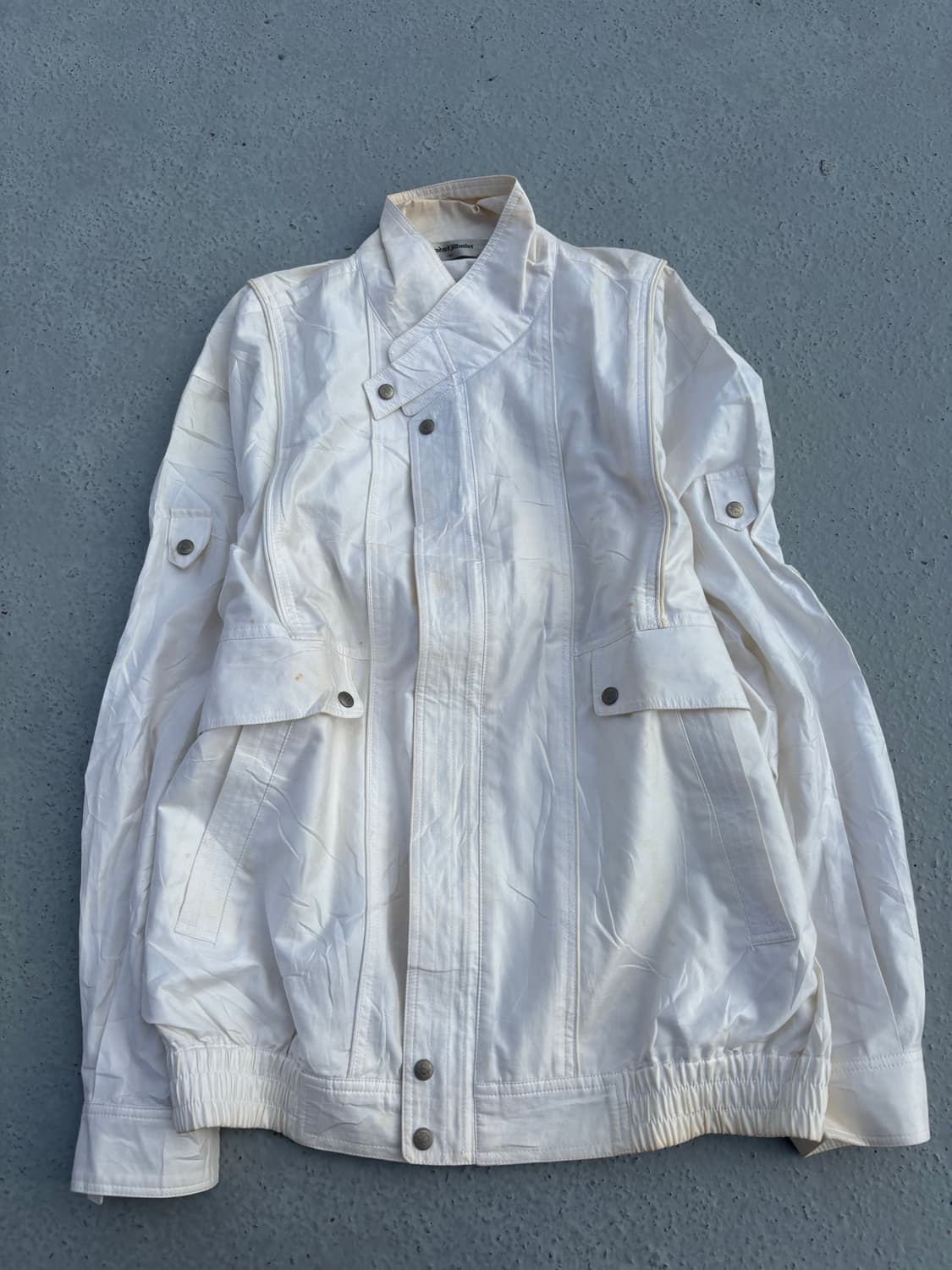 “Standard Member”Minimal Design White Bo 상품이미지1