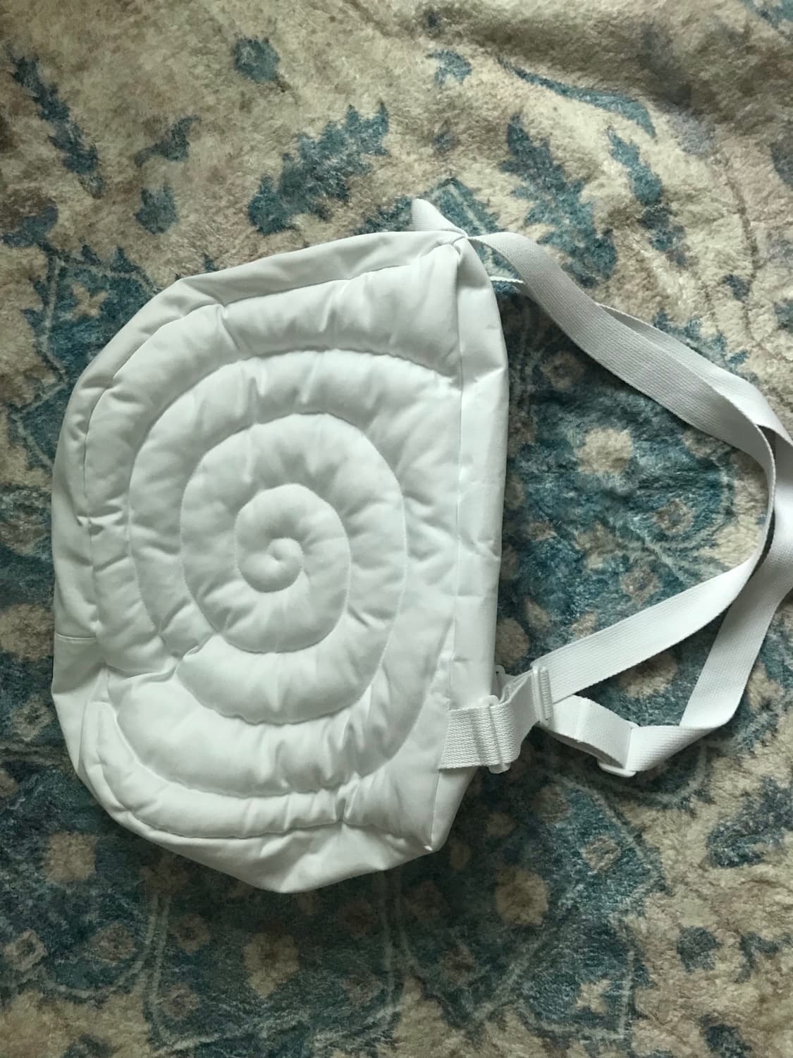아컨시엘 snail backpack 상품이미지1