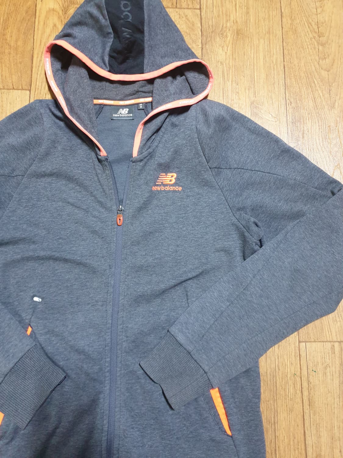 1085 뉴발란스 운동복 후드집업95 사이즈입니다 상품이미지3